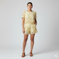 Set short flores